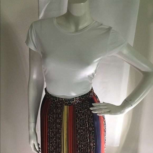 BCBG MAXAZRIA One OF A KIND PLEATED SKIRT - Picture 11 of 12